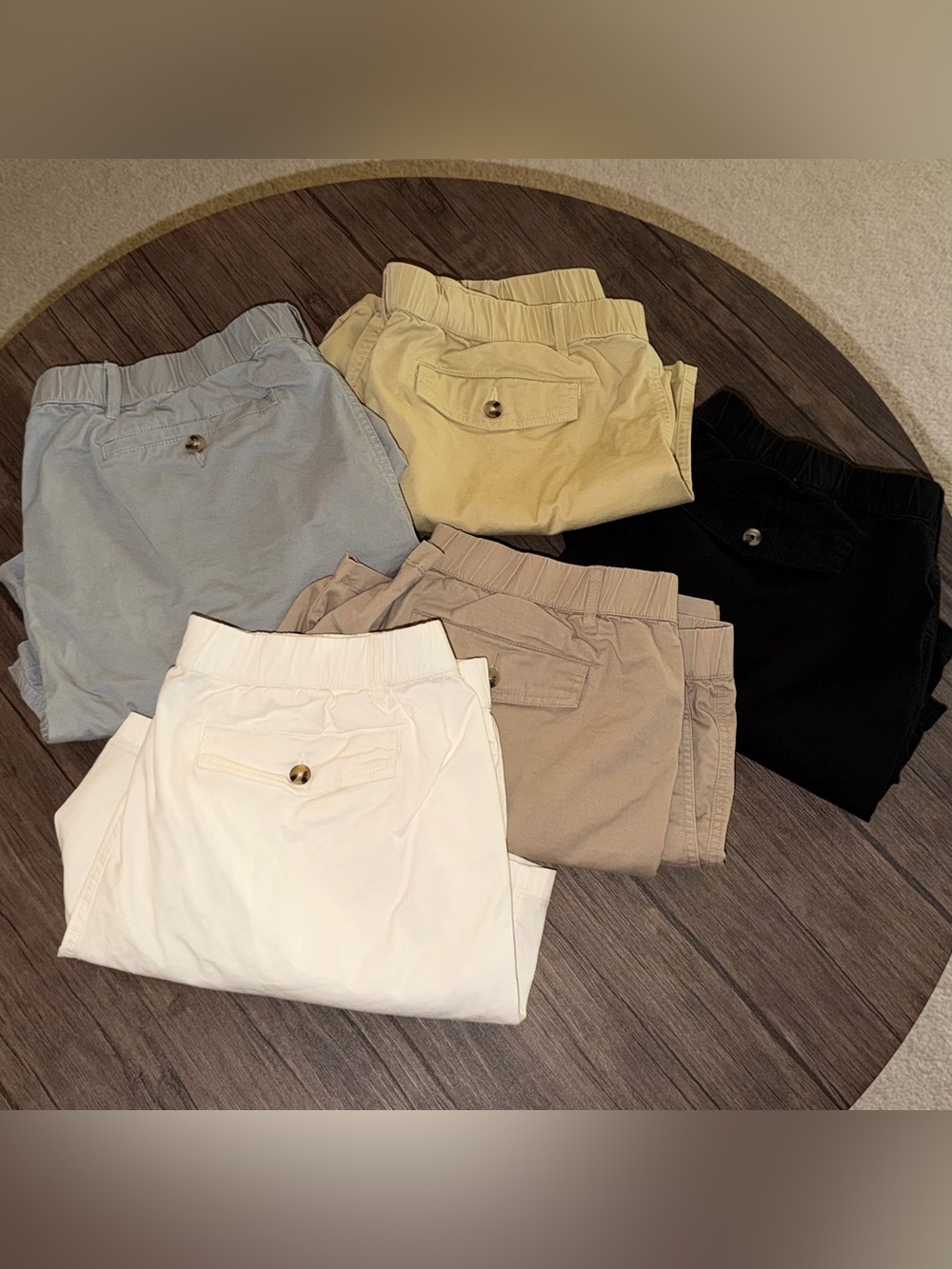 5 pr. men’s casual cotton shorts, sz 38 White, Khaki, Yellow Khaki, Grey & Black